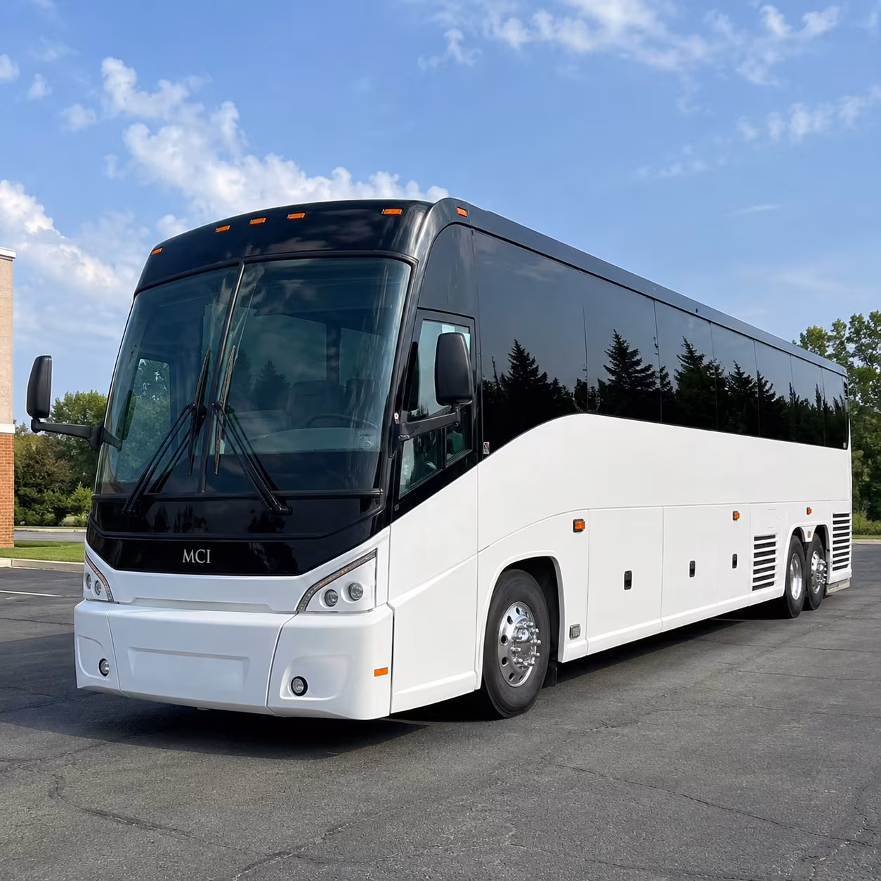 festival and concert buses for rooster days and rose district events